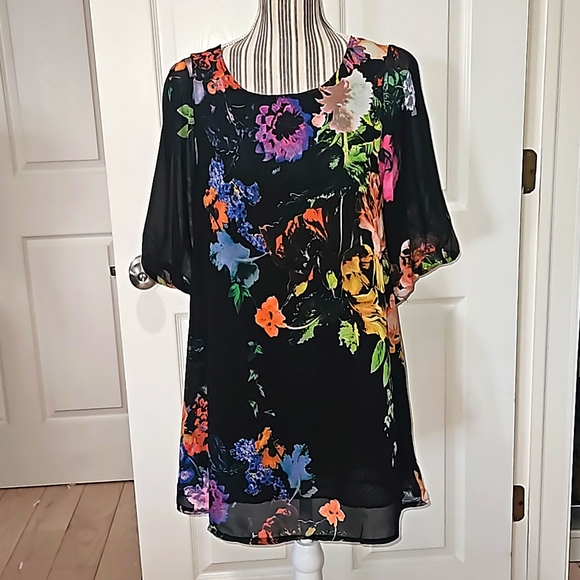 Choice Dresses & Skirts - Choice Pretty Black Floral Chiffon Women Dress  with Puff Sleeve Size L